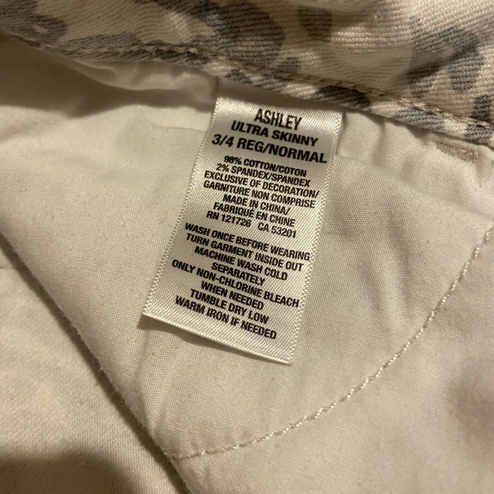 Jeans - Picture 2 of 6